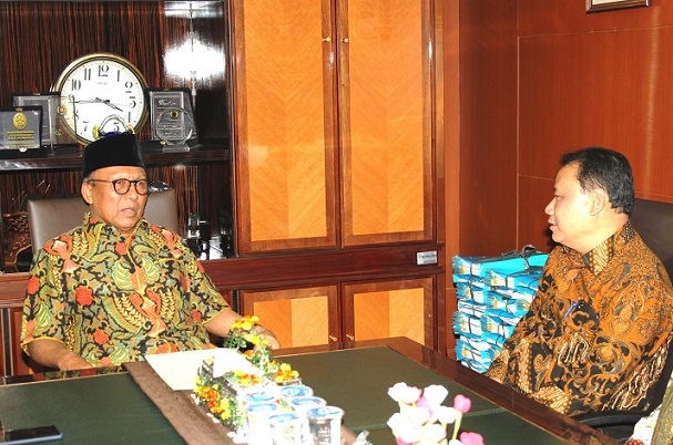 tuaka dikunjungi bawaslu